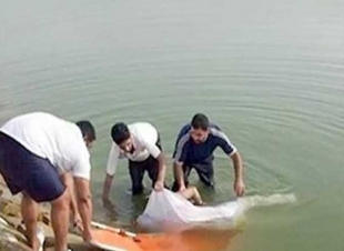 انتشال جثة غريق بعدما لقي مصرعه مع والده قبل يومين.